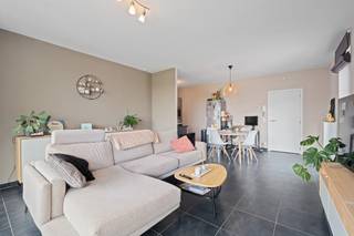 Te koop: instapklaar appartement in het centrum van Opwijk, op wandelafstand van winkels en openbaar vervoer. Dit halfopen appartement (bouwjaar...