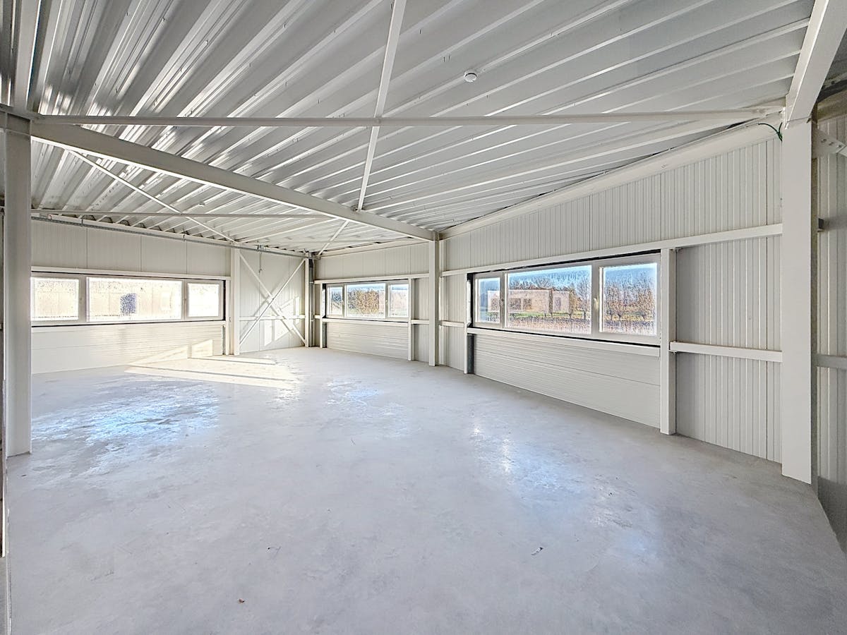 Unité PME récemment construite (216 m²) à louer à Evergem - photo 4