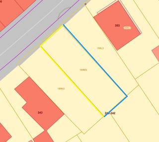 Dit vlakke perceel bouwgrond is ideaal gelegen, net buiten de ring van Tienen met een zeer goede bereikbaarheid en op wandelafstand van...