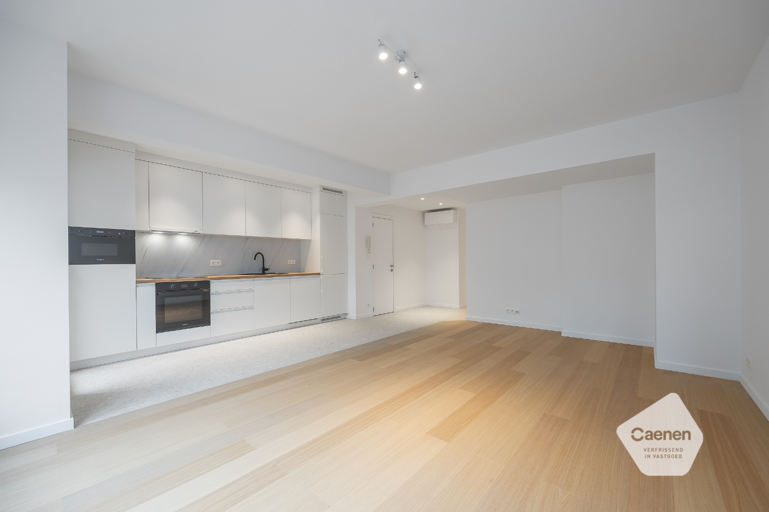 Gerenoveerd twee slaapkamer appartement in centrum Oostende! - foto 5