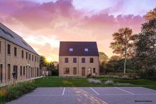 <p><span>Vous rêvez d'une maison où qualité, efficacité énergétique et confort se conjuguent ? Découvrez ce projet exclusif de 8 maisons neuves dans un lotissement de petite taille, sûr et accueillant pour les enfants.</span></p><p><span> </span></p><p><span>Chaque maison est un bijou architectural au charme intemporel, à l'agencement réfléchi et au jardin ensoleillé, dans un environnement verdoyant et calme, à l'écart de la circulation. Pourtant, vous êtes à proximité des écoles, des magasins, des transports en commun et des restaurants agréables.</span></p><p><span> </span></p><p><span>Les maisons disposent de 3 chambres spacieuses et d'un escalier fixe menant au deuxième étage, que vous pouvez entièrement aménager comme chambre supplémentaire, bureau, salle de loisirs ou salle de jeux. Dans la zone intérieure sans voiture, vous pouvez acheter des places de parking et un parking à vélos pratique, idéal pour les familles et les résidents actifs.</span></p><p><span> </span></p><p><span>Le confort et la durabilité sont essentiels : pompe à chaleur, chauffage par le sol, panneaux solaires, récupération des eaux de pluie et un niveau E exceptionnel <20 font de cette maison une maison à faible consommation d'énergie, orientée vers l'avenir.</span></p><p><span> </span></p><p><span>Financièrement très intéressant : vente dans le cadre de la loi Breyne avec un taux de TVA réduit de 6 % sur la part construction, et des droits d'enregistrement uniquement sur la part terrain.</span></p>