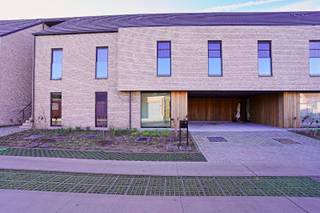 Deze recente nieuwbouwwoning is gelegen op een toplocatie nabij het centrum van Beveren, op wandelafstand van winkels, scholen en openbaar vervoer...