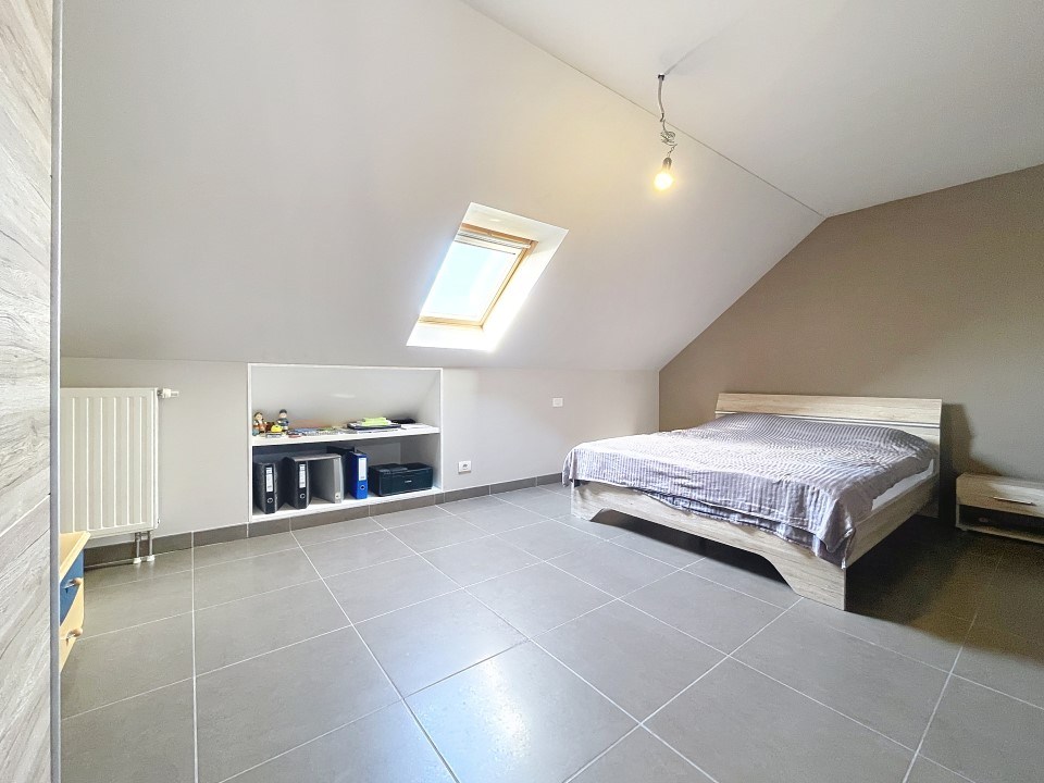 Opbrengsteigendom, bestaande uit 2 appartementen, in het centrum van Staden - foto 5