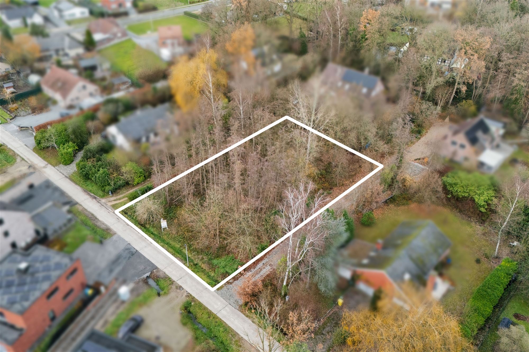 Rustig gelegen bouwgrond - foto 1