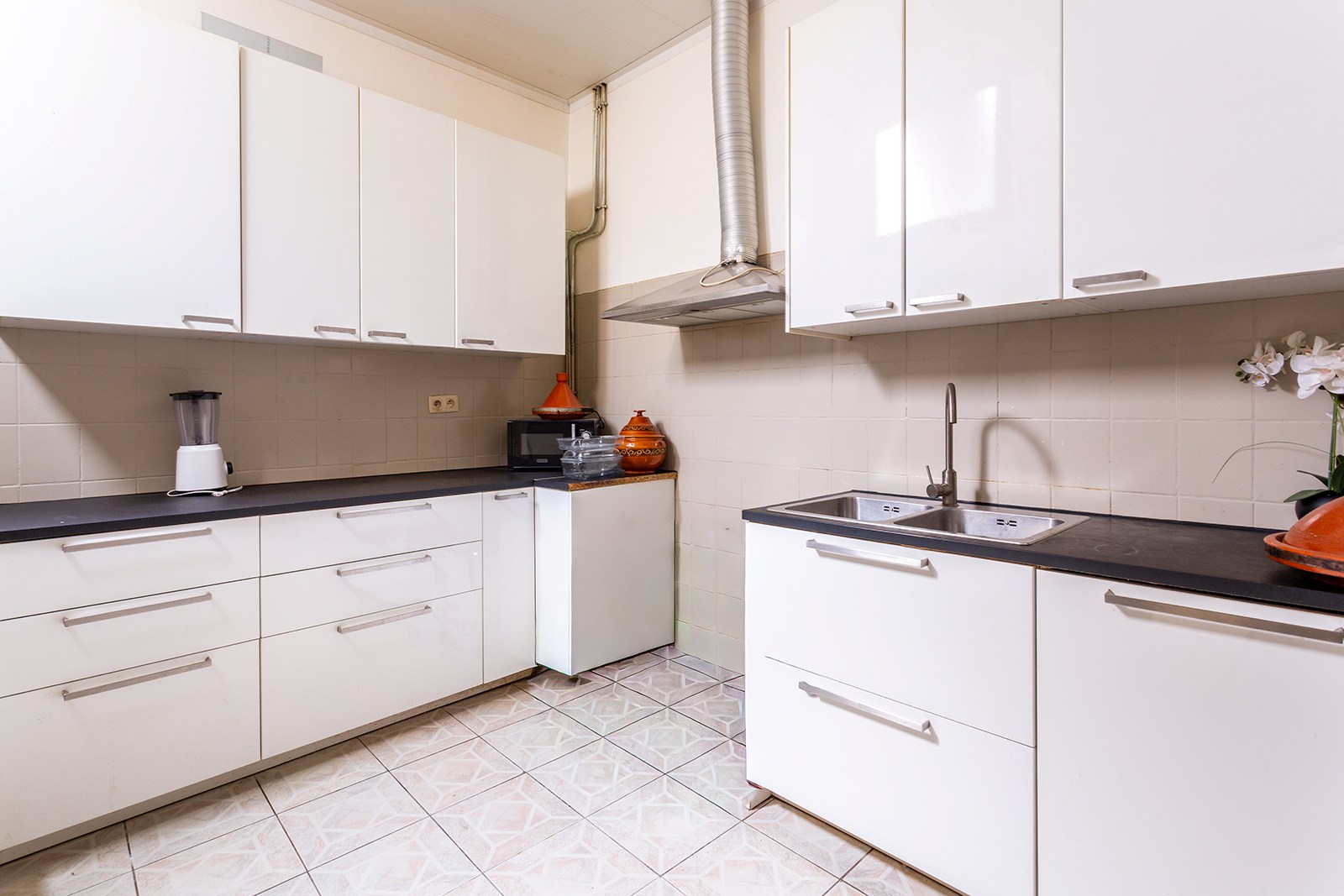 Woning met 6 slaapkamers, volledig naar eigen smaak renoveren - foto 5