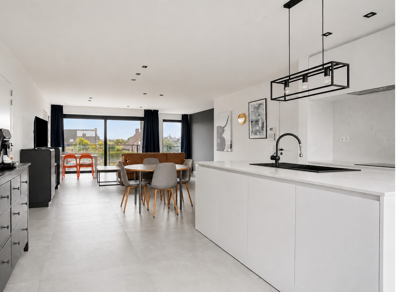 Ruim en instapklaar appartement met 2 slaapkamers, 2 terrassen en garage in Ardooie - foto 5