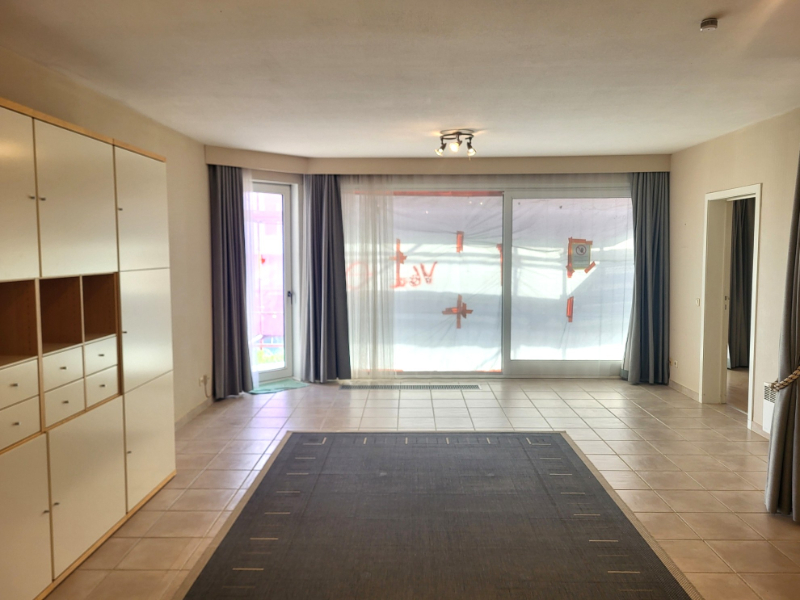 Appartement spacieux de 2 chambres avec vue sur la mer à vendre - photo 3