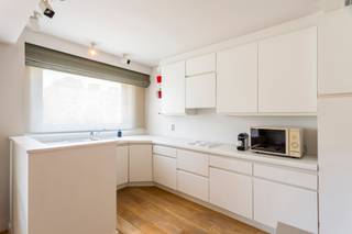 Ruim appartement van ca 153 m² aan de Ruggeveldlaan in Deurne. Deze locatie is de ideale uitvalsbasis voor jonge gezinnen of stadsbewoners op...