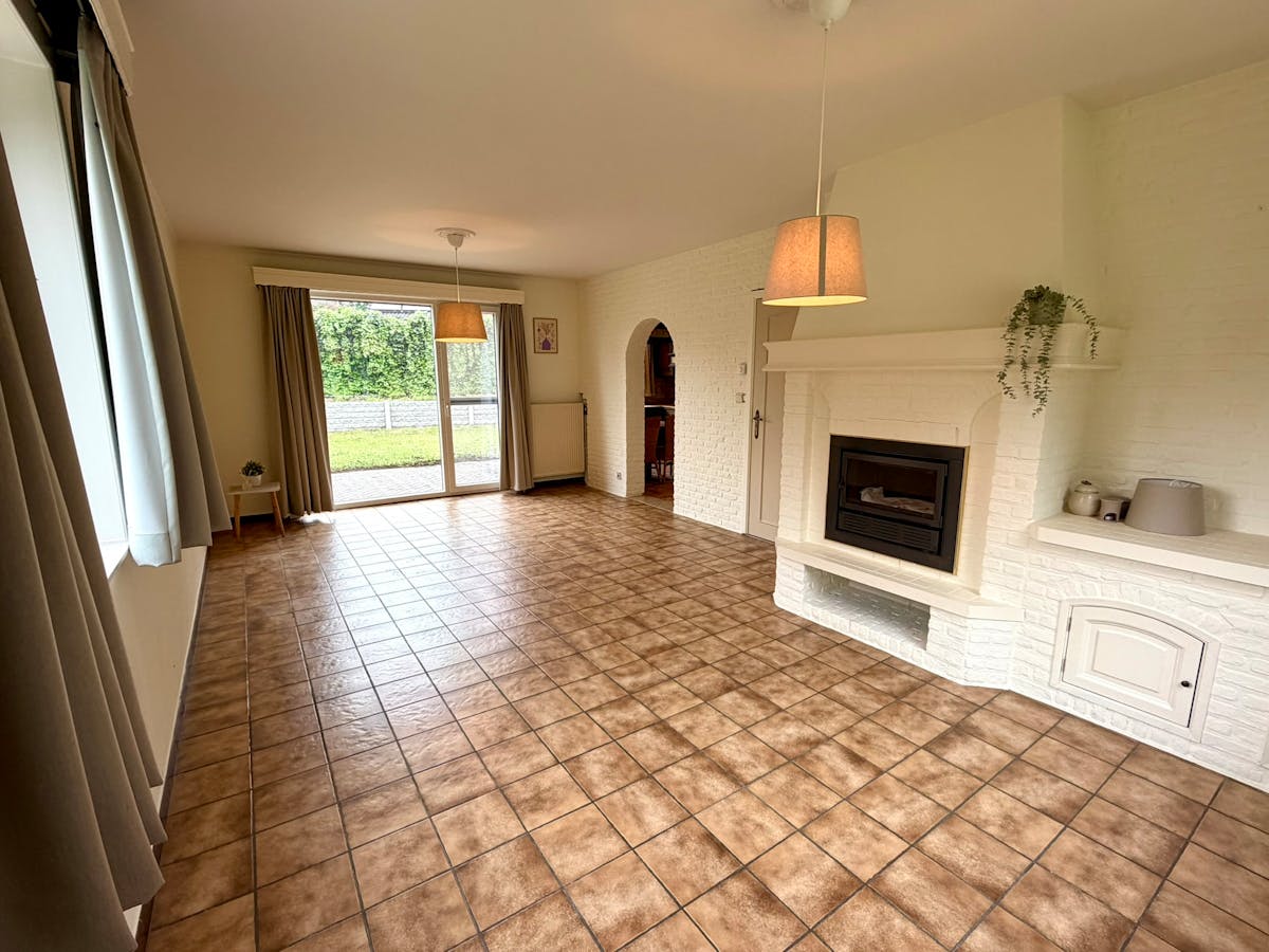 Huis te huur in residentiële wijk in Genk - foto 5