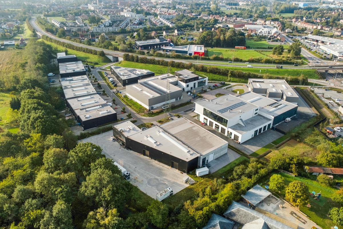 Nieuwbouwkantoren (269 m²) met magazijn (660 m²) te huur op toplocatie in Aarschot - foto 4