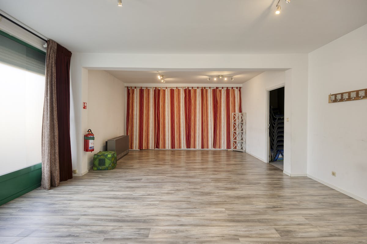 Rez-commercial à vendre à sint-pieters-leeuw - photo 5