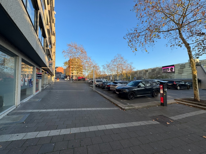 Handelspand tegenover Shopping1 - foto 2