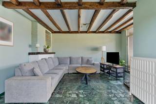 Welkom in Bekkevoort, meer bepaald langs de Dorpsstraat in het gezellige Assent, waar deze ruime en verrassend praktische bel-etage woning op...