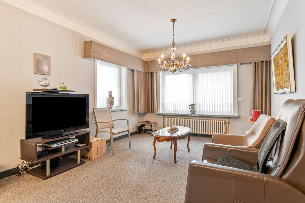 Zeer goed onderhouden halfopen bebouwing met 3 slaapkamers en garage! - foto 5