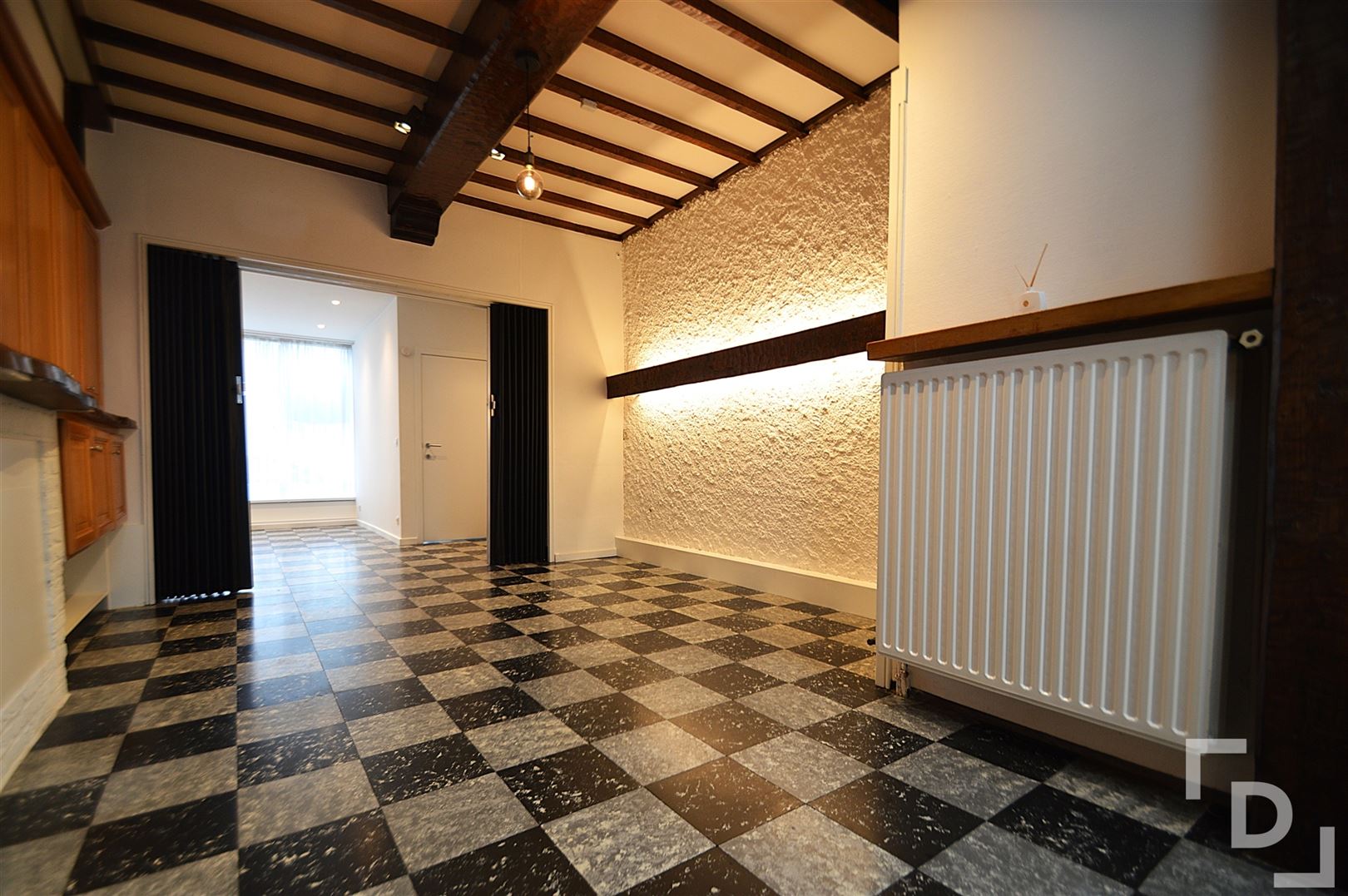 "Gerenoveerde stadswoning in het centrum van Poperinge" - foto 2