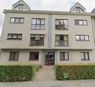 Prachtig en ruim appartement te huur nabij centrum Lier.<br /><br />Ben jij op zoek naar een instapklaar appartement in een oase van rust? Dit appartement is beschikbaar vanaf 1 mei 2026.<br /><br />- 2 ruime slaapkamers<br />- aparte toilet<br />- ruime badkamer<br />- een heerlijk groot terras om van de zon te genieten<br />- inclusief eigen garagebox ( geen parkeerstress) <br />- zeer zuinig met een gunstig EPC B-label<br />- gelegen in een rustige omgeving op slechts 10 minuten van het gezellige centrum van Lier<br />- Aldi op wandelafstand<br />- Albert Heijn op fietsafstand