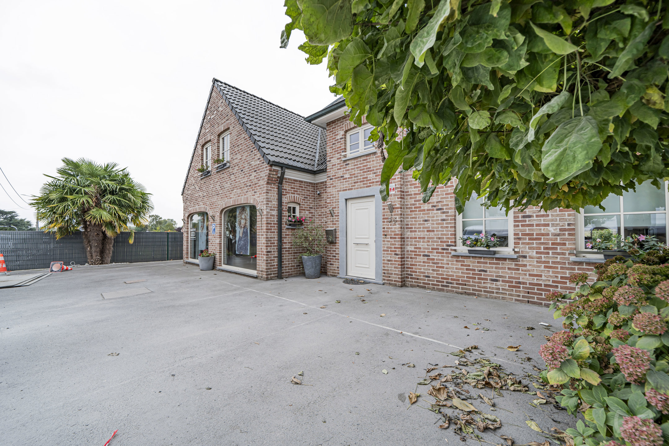 House for sale in Mouscron with 4 bedrooms - photo 3