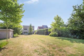 Welkom in deze instapklare en prachtig onderhouden villa, gelegen in een rustige en groene omgeving te Kampenhout. De woning werd gebouwd in 2010...
