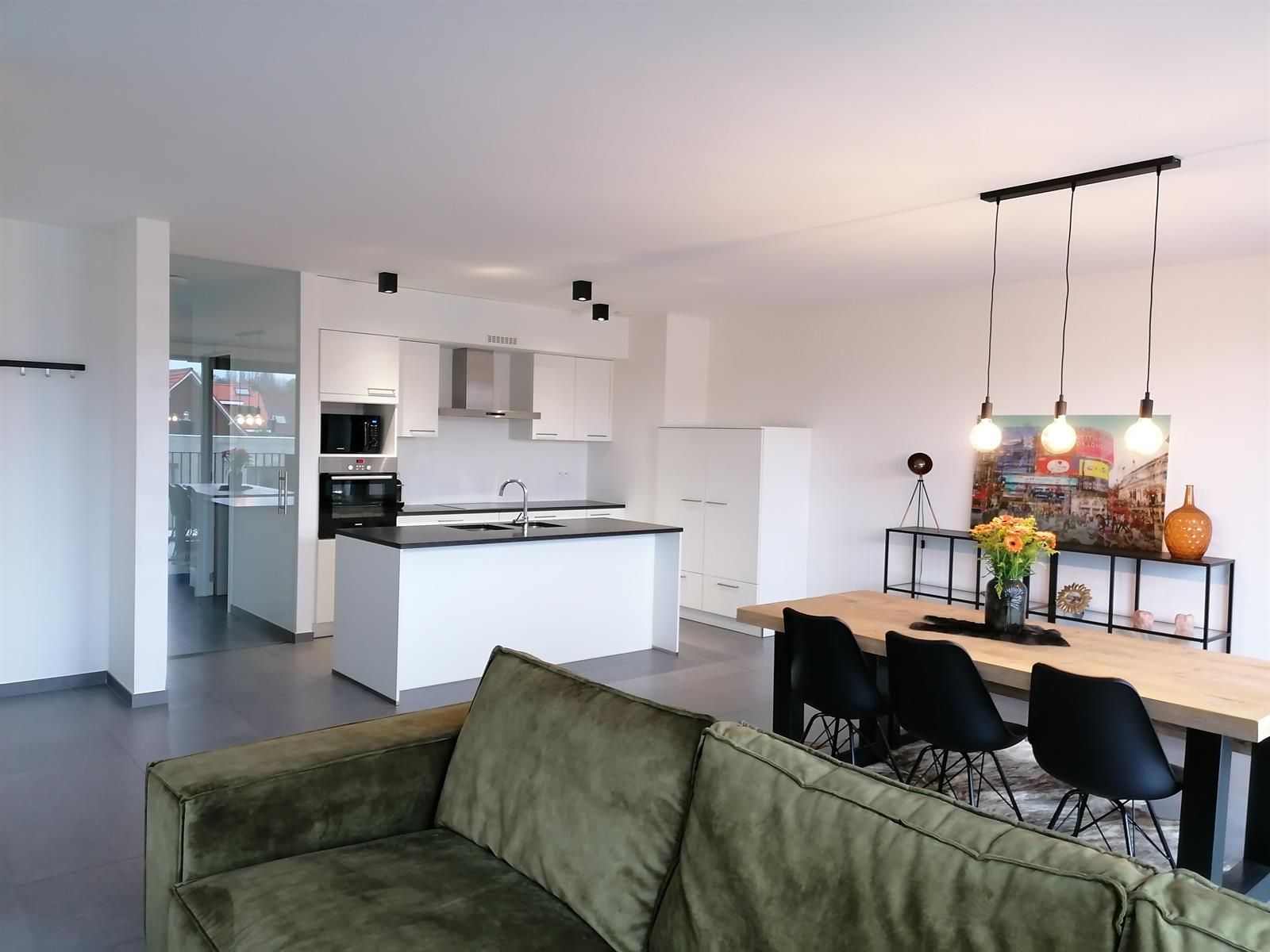 Modern appartement met 2 slaapkamers en terras - foto 5