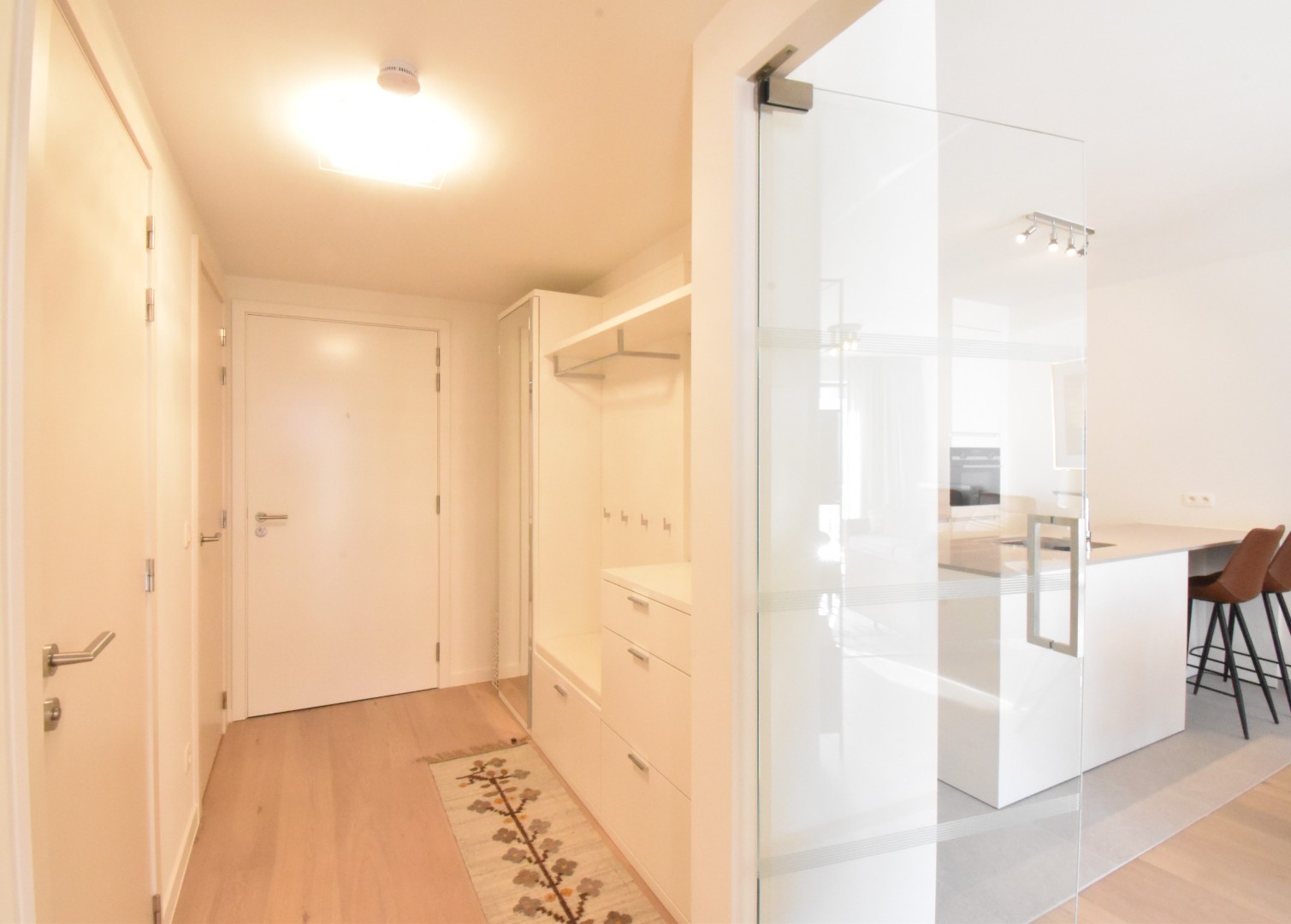 Appartement magnifiquement meublé avec garage box à Duinenwater. - photo 4