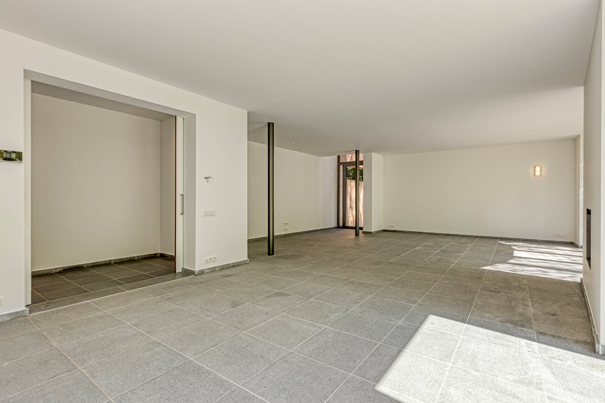 Exclusieve villa in Schilde met ruime zuid-gerichte tuin. - foto 5