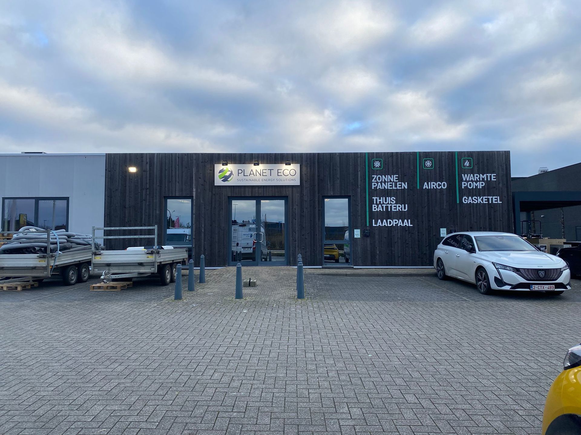 Commercial for rent in Ninove - photo 1