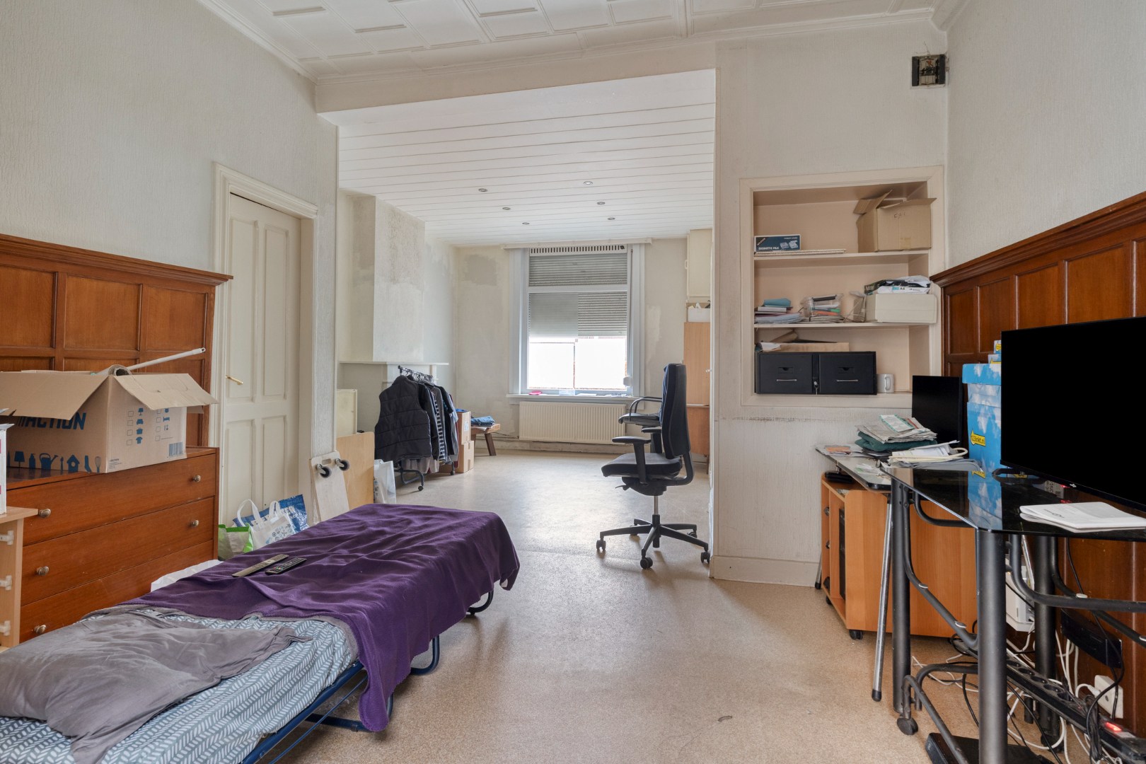 Op te knappen woning in het centrum van Mol met parkeerplaats ! - foto 5