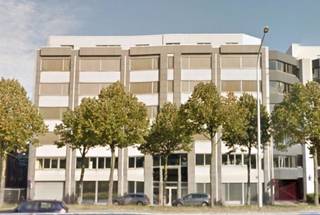 Office space for rent, situated close to the E19. Bus and tram on walkable distance.