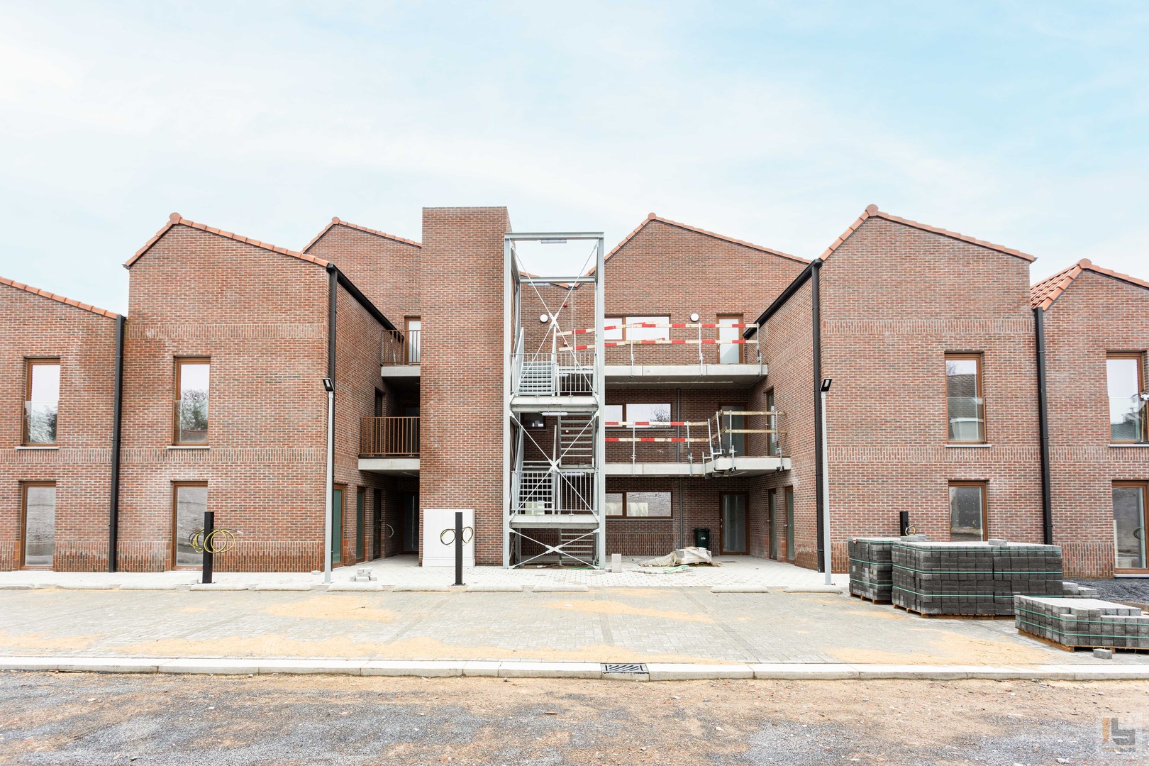 Nieuwbouwappartement met 2 slpks, terras en autostandplaats - photo 4