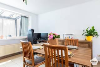 OPENDEURMOMENT OP VRIJDAG 1 AUGUSTUS 2025 tussen 14u00 en 19u00 ( op afspraak)U kunt een BOD uitbrengen op deze woning, rekening houdend met de...