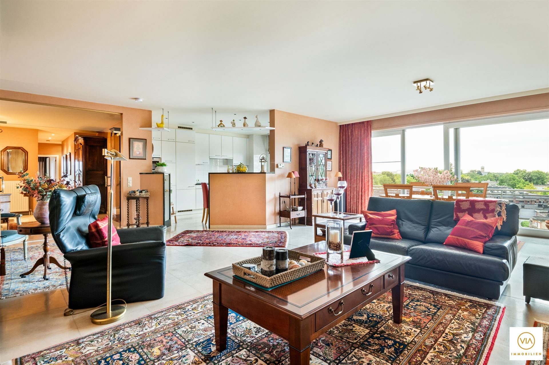 Apartment for sale in Berchem with 4 bedrooms - photo 2