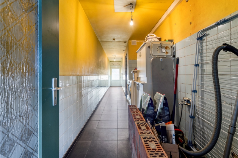 Instapklaar handelspand met woonst en ruime loods op toplocatie - foto 5