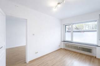 **Wonen in het Nieuw Kwartier te Leuven**In hét Nieuwe kwartier te Leuven, namelijk in de Paul Lebrunstraat kan je dit gerenoveerd 1-slaapkamer...