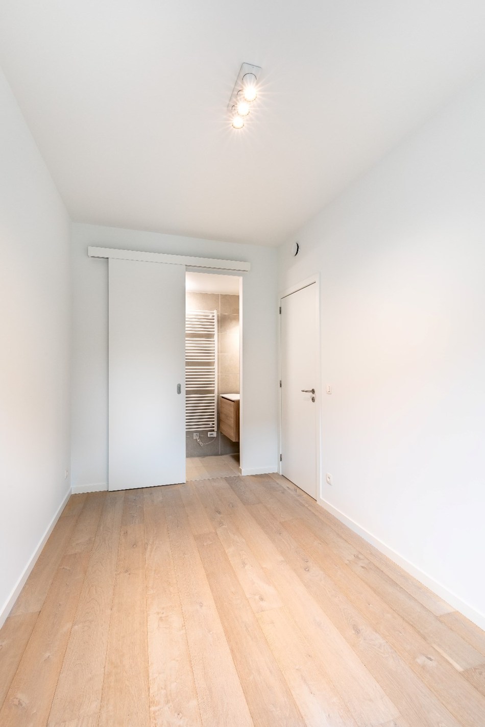 Prachtig nieuwbouwappartement met 2-slaapkamers. - foto 3