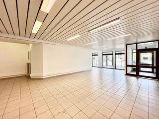 Commercial à louer à Zwijndrecht