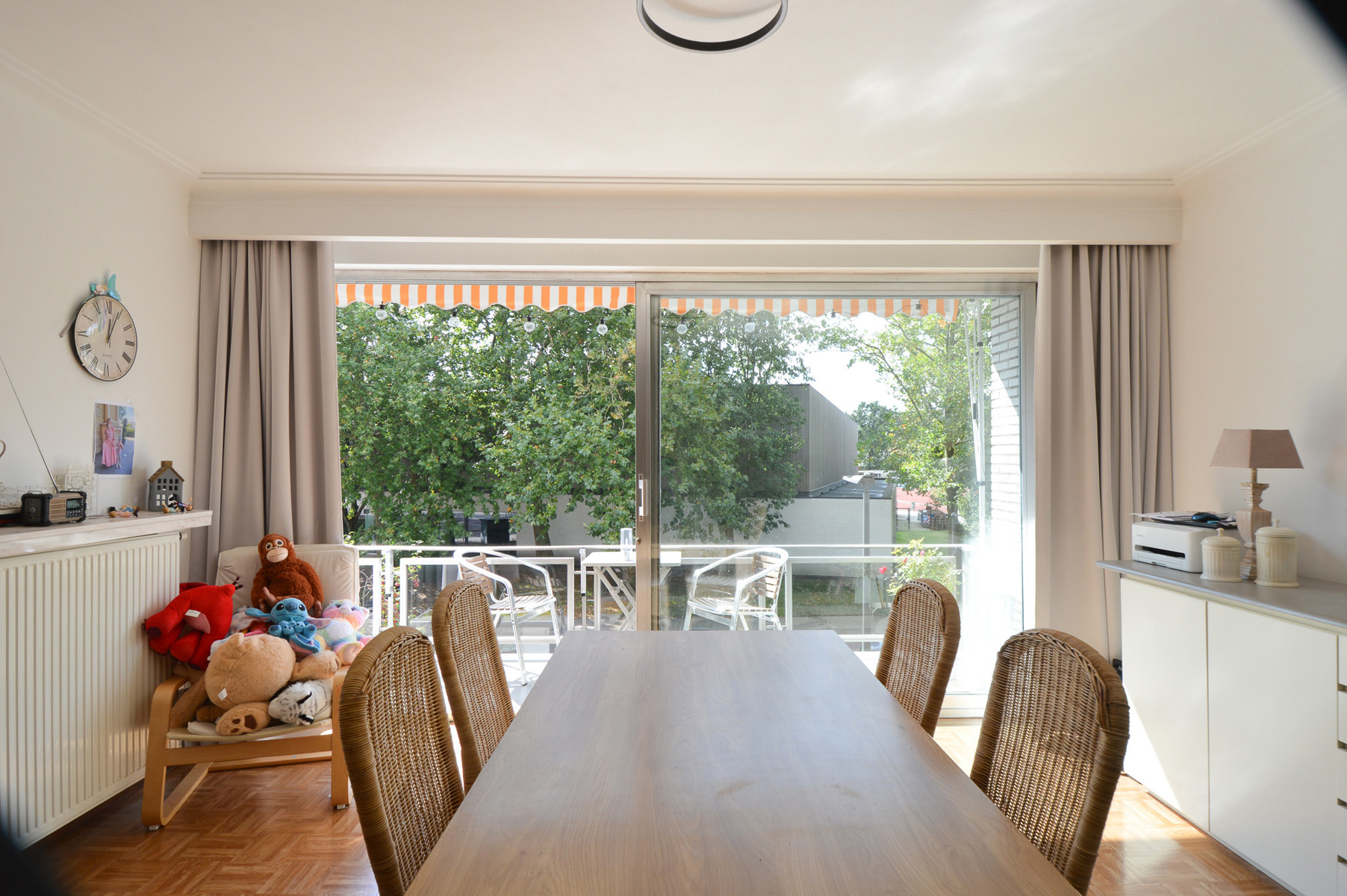 APPARTEMENT MET 2 SLAAPKAMERS EN GARAGE, MET ZICHT OP PARK - foto 4