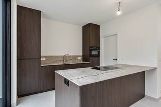 Boomkensstraat 211: Zeer knappe gerenoveerde stadswoning met 3 slaapkamers en tuin.Indeling: Gelijkvloers: Inkomhal, gastentoilet, living met...