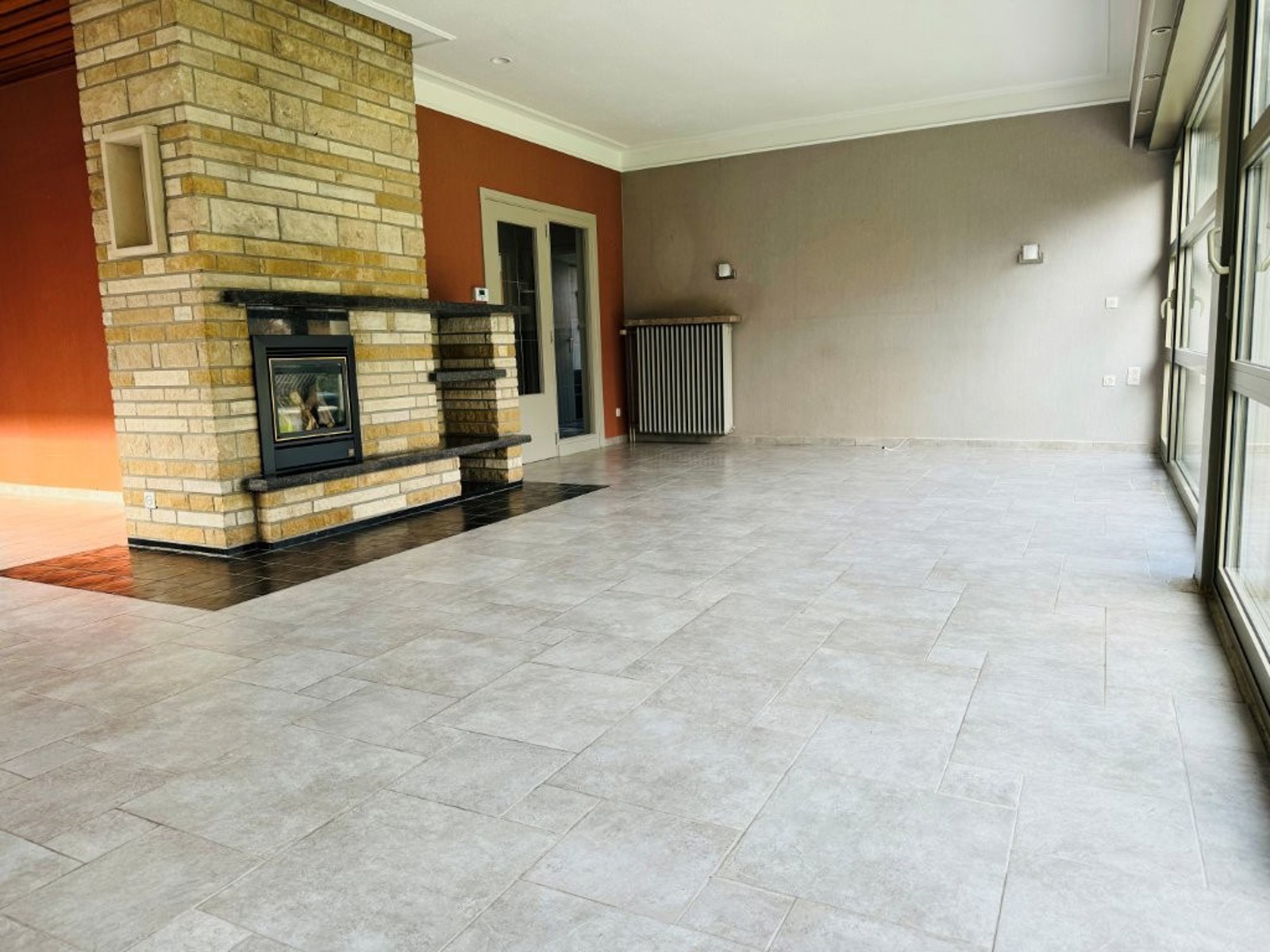 Landelijk gelegen woning met 2 slaapkamers en grote tuin. - foto 3