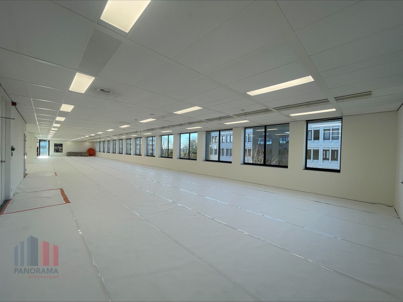 Moderne  kantoorruimte  van 1.339 m² nabij de A201 - foto 2