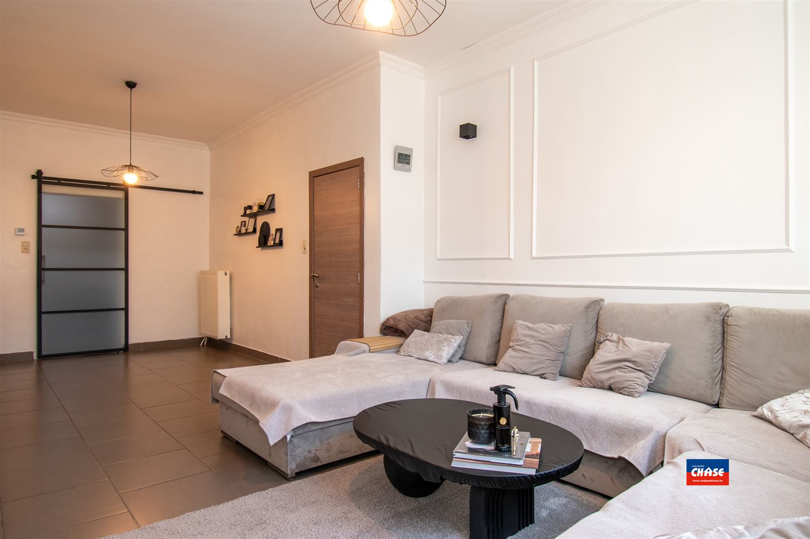 Charming townhouse with four bedrooms and two bathrooms - photo 3