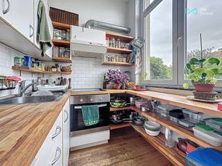 MAIL: demis.hardiquest@weinvest.beTEL: +32 493 83 73 13We Invest stelt u met genoegen en exclusief dit prachtige appartement met 2 slaapkamers voor,...