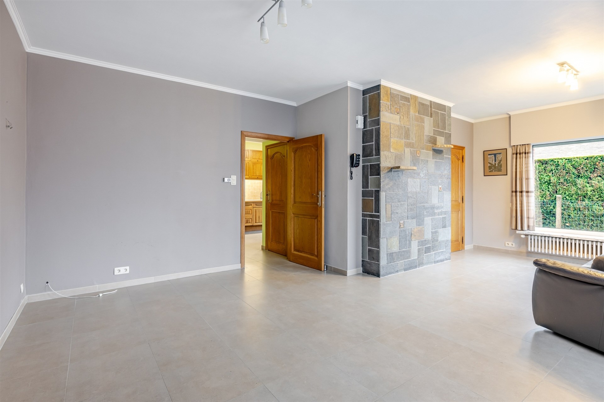 Charmante woning vlakbij centrum Oostakker. - foto 2