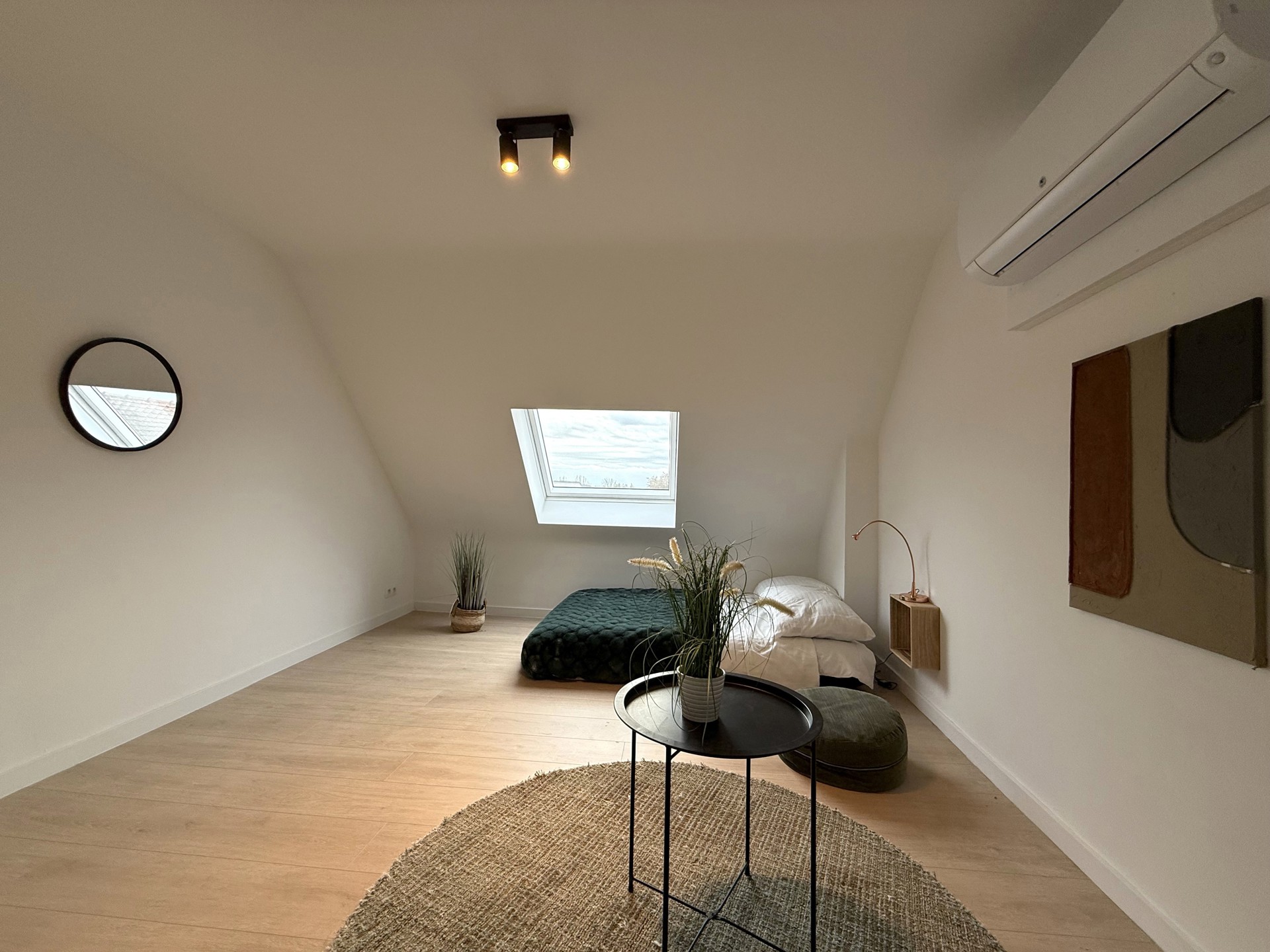 Fijne lichtrijke studio vlakbij de Bourgoyen - foto 1