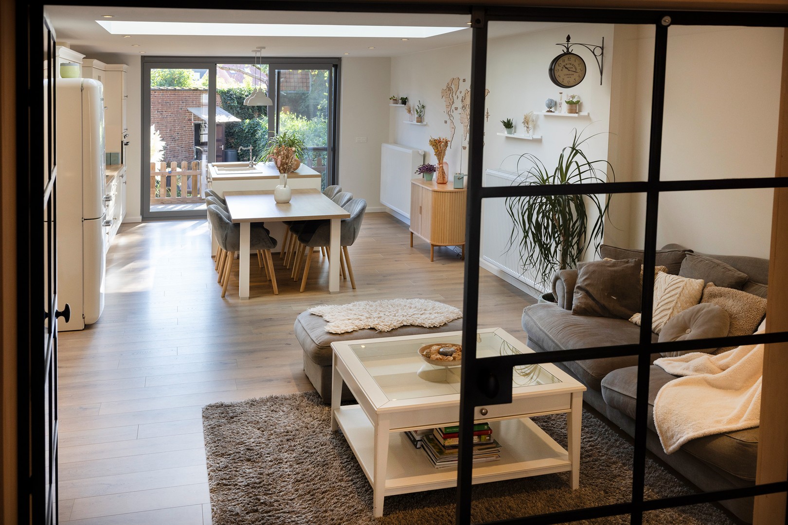 Ruime, energiezuinige burgerwoning met 2 garages. - foto 5