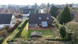 The property is located in the quiet residential area of Diependaal in the sub-municipality of Winksele. An ideal location for those seeking a peaceful living environment with the convenience of nearby amenities and good accessibility.<br /><br />Layout:<br />On the ground floor, you will find an entrance hall, toilet, living room, kitchen, storage room, double garage, terrace, and garden. The first floor includes three bedrooms, a hallway, and a bathroom.<br /><br />Special features:<br />-electric heating<br />-asbestos-free<br />-renovation obligation applies