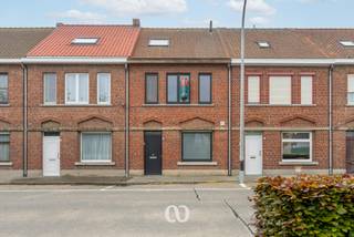 SCHRIJF JE IN VOOR HET BEZOEKMOMENT VAN MAANDAG 18 MEI VIA ONZE WEBSITE!Ben jij op zoek naar een ideaal gelegen gezinswoning met tuin en garage in...