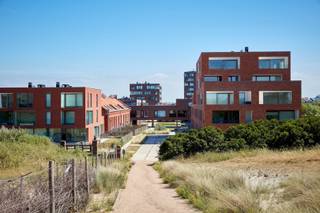 Ontdek dit aangename appartement op de unieke site van het Militair Hospitaal in Oostende, waar rust, comfort en een topligging perfect...