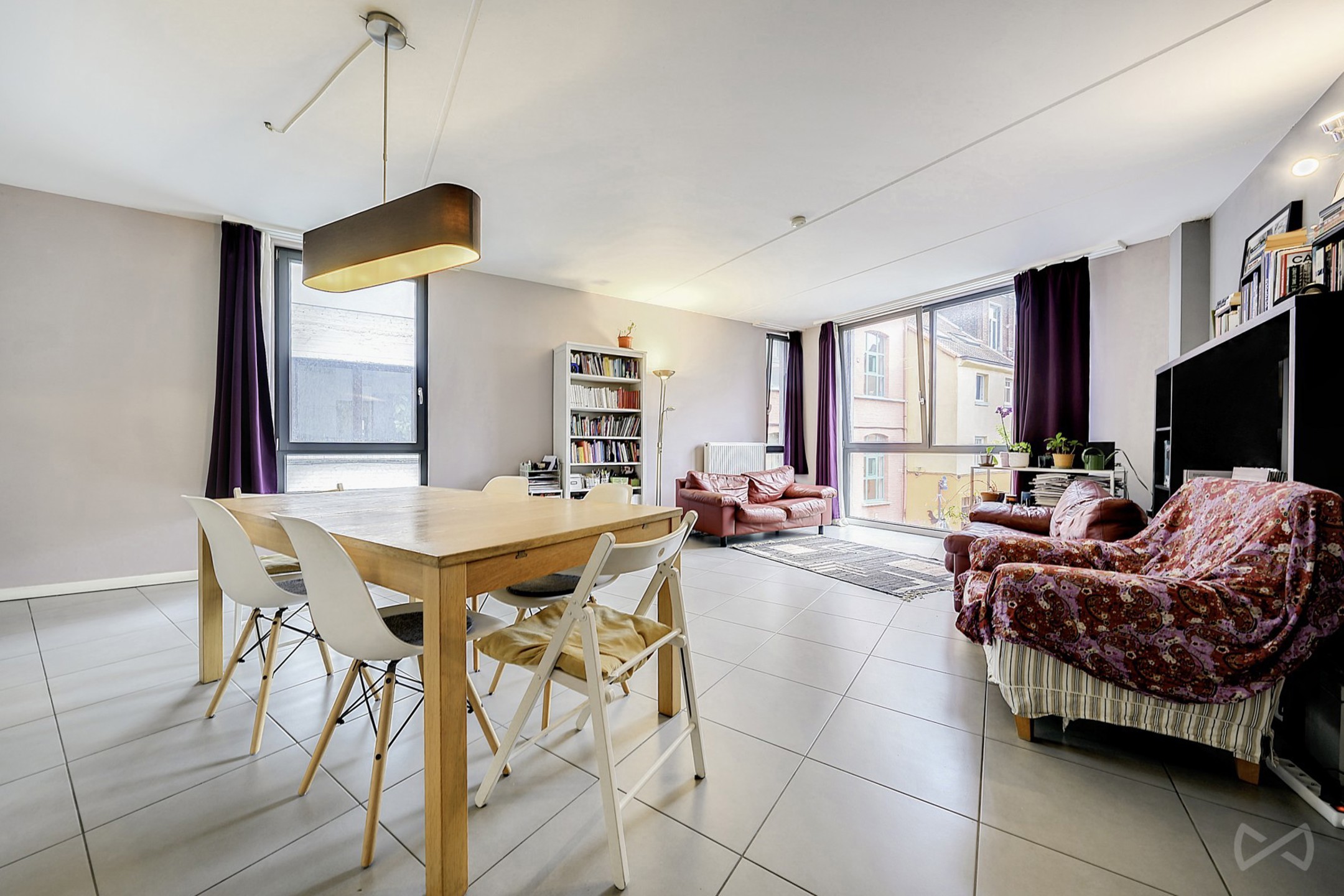 Apartment for sale in Ixelles with 1 bedroom - photo 2