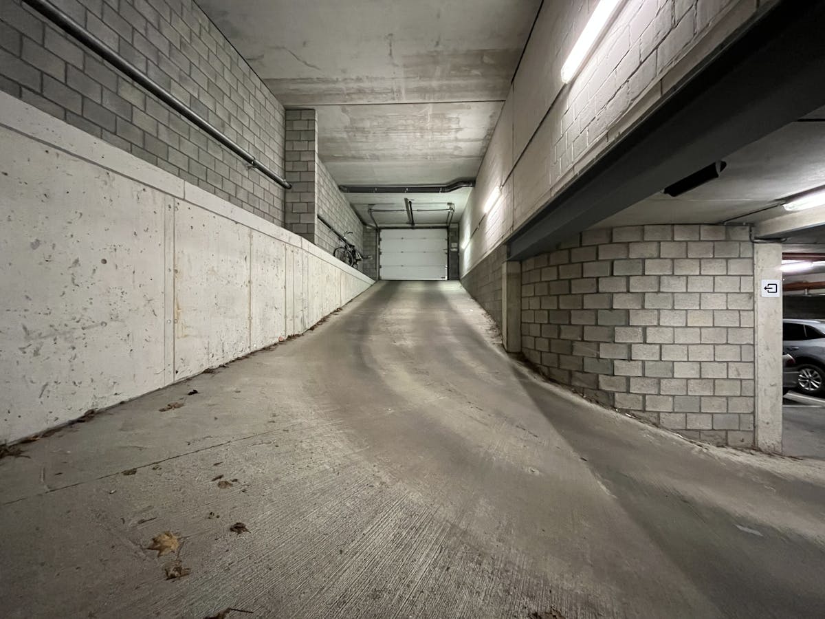 Place de parking + rangement facilement accessible à Rijkevorsel - photo 4