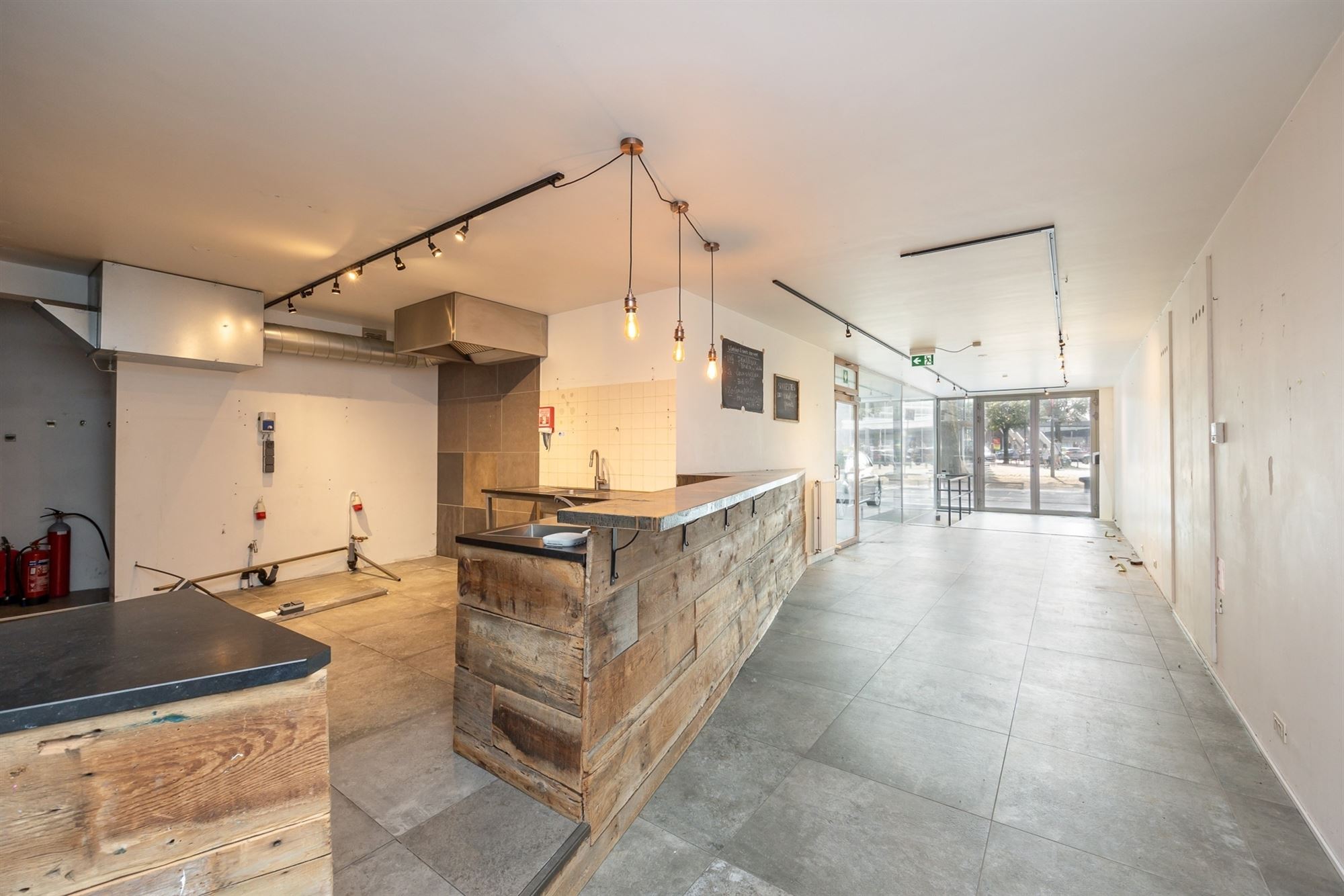 Handelsgelijkvloers van 152m² op toplocatie - foto 5